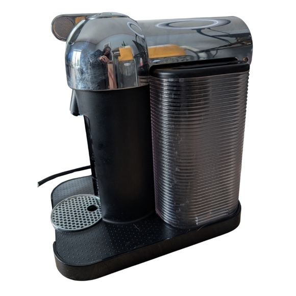 Nespresso Vertuo Coffee Maker Espresso Machine in Chrome - Picture 4 of 10